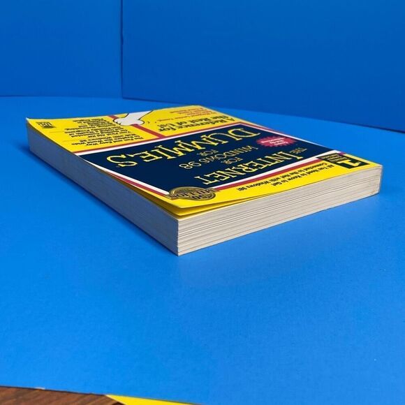 The Internet for Windows 98 for Dummies by Margaret Levine Young - Picture 4 of 8